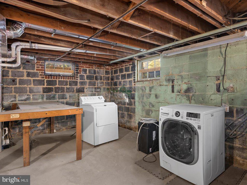 1201 Noyes Drive Silver Spring, MD 20910 - Photo 28 of 35 a utility room with dryer and washer
