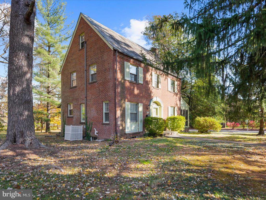 1201 Noyes Drive Silver Spring, MD 20910 - Photo 32 of 35 a view of a building with a street