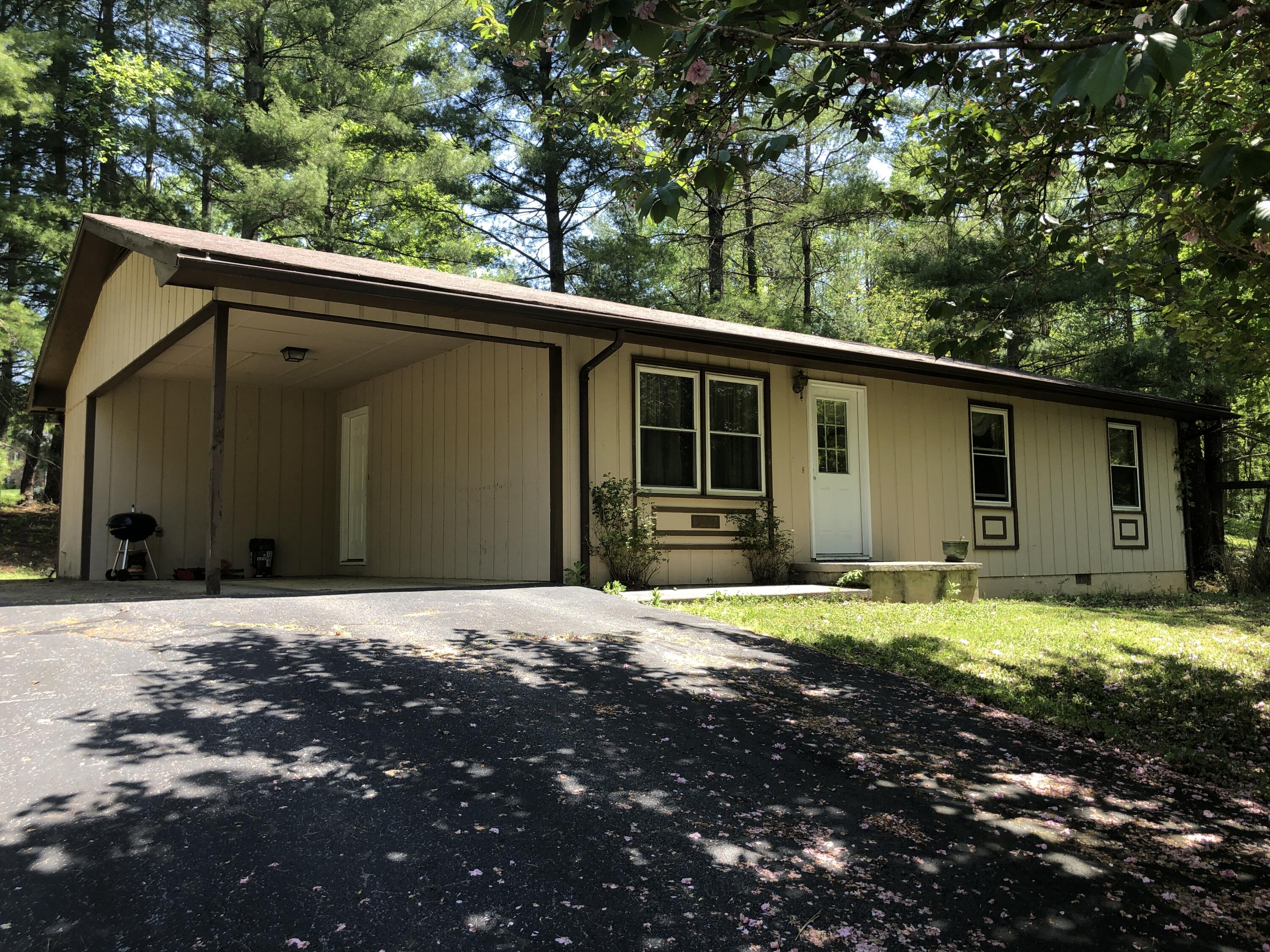 3202 Marbleton Road Unicoi, TN 37692 - Photo 1 of 31 IMG_8393