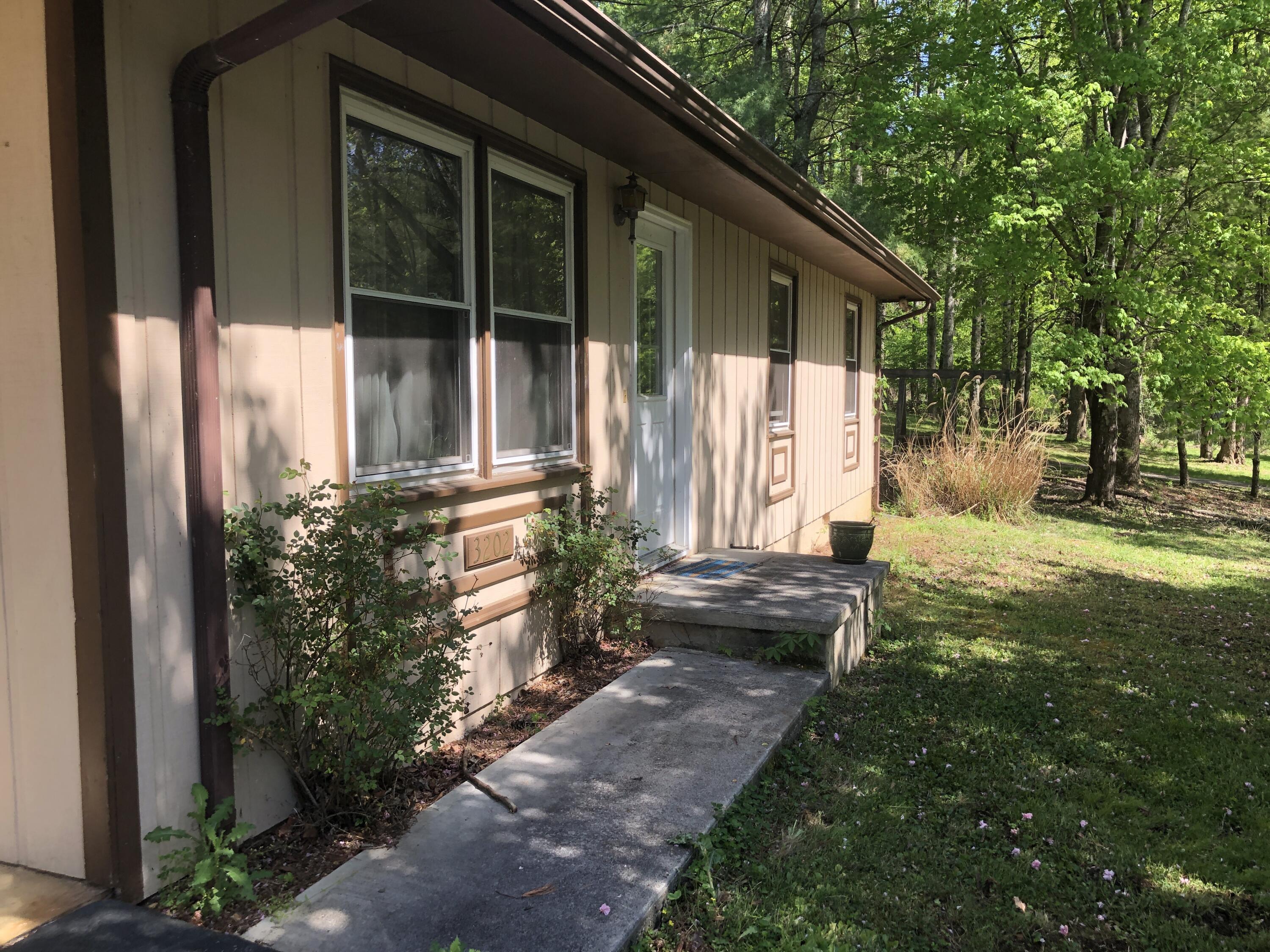 3202 Marbleton Road Unicoi, TN 37692 - Photo 5 of 31 IMG_8413