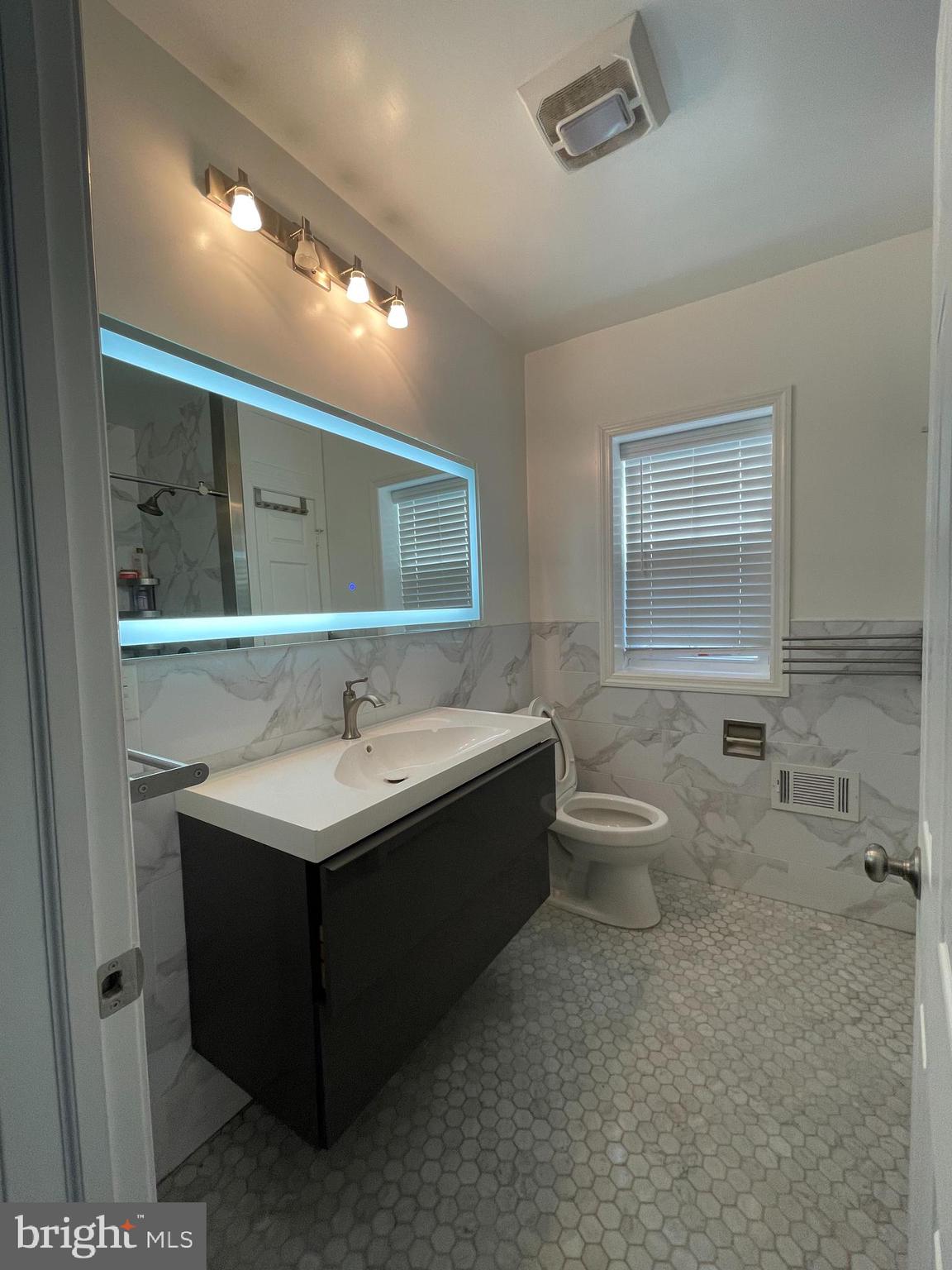 2227 Tasker Street Philadelphia, PA 19145 - Photo 6 of 10 bathroom