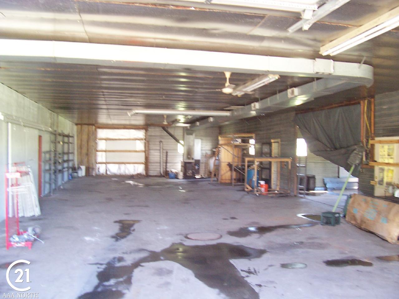 12380 Bryce Road Emmett, MI 48022 - Photo 30 of 31 31310811-29.JPG