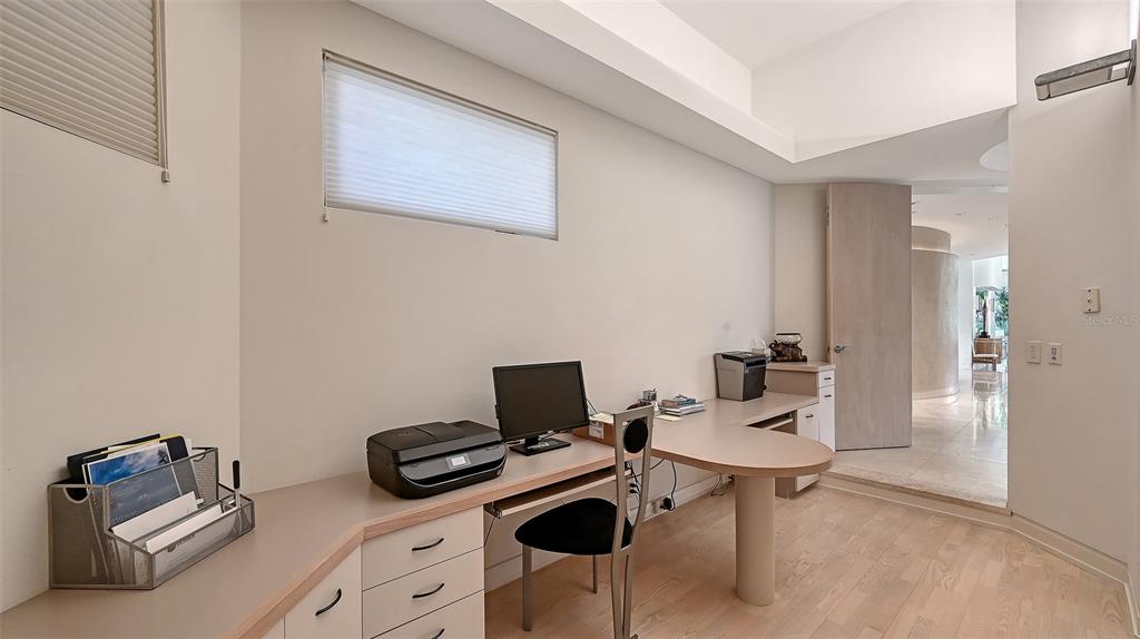 510 Harbor Gate Way Longboat Key, FL 34228 - Photo 29 of 98