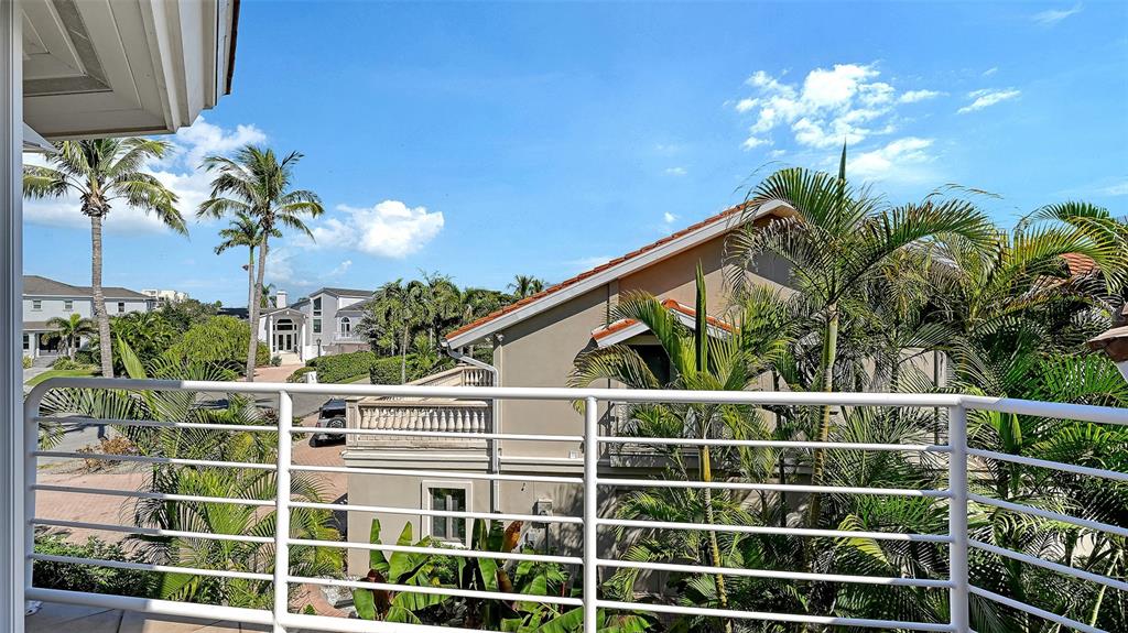 510 Harbor Gate Way Longboat Key, FL 34228 - Photo 41 of 98