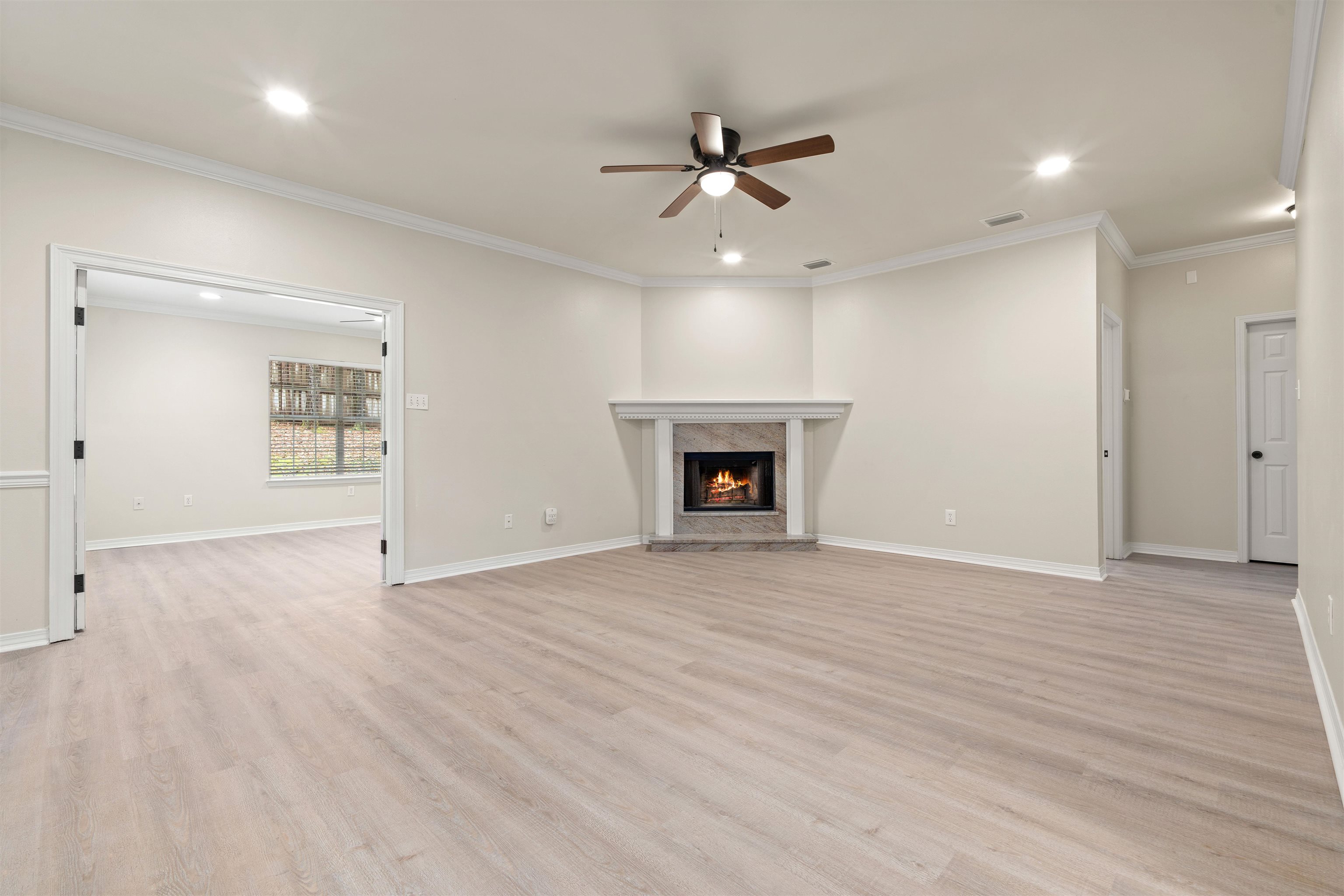 138 Donna Circle Daphne, AL 36526 - Photo 4 of 29