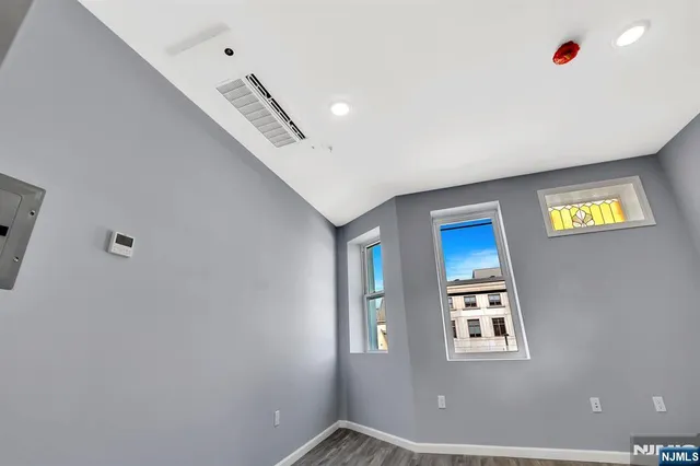 $3,770,000 | 157 Clifton Avenue, Newark, NJ 07104