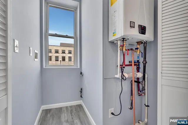 $3,770,000 | 157 Clifton Avenue, Newark, NJ 07104