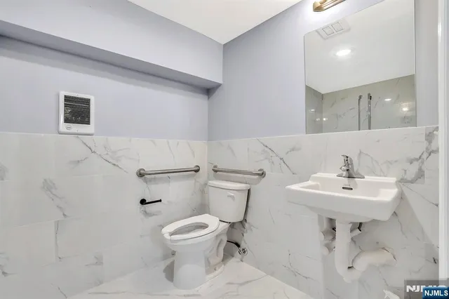 $3,770,000 | 157 Clifton Avenue, Newark, NJ 07104