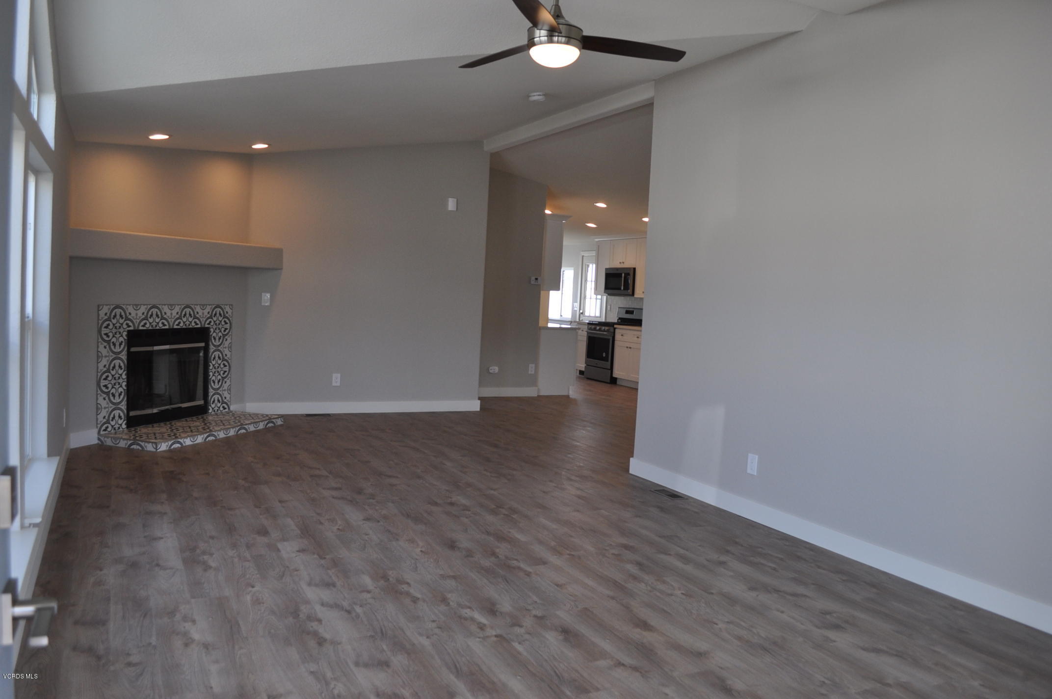10685 Blackburn Road, Unit 38 Ventura, CA 93004 - Photo 3 of 25 3