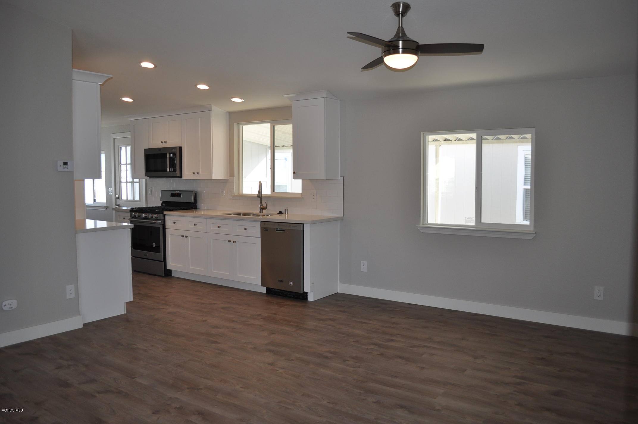 10685 Blackburn Road, Unit 38 Ventura, CA 93004 - Photo 5 of 25 5
