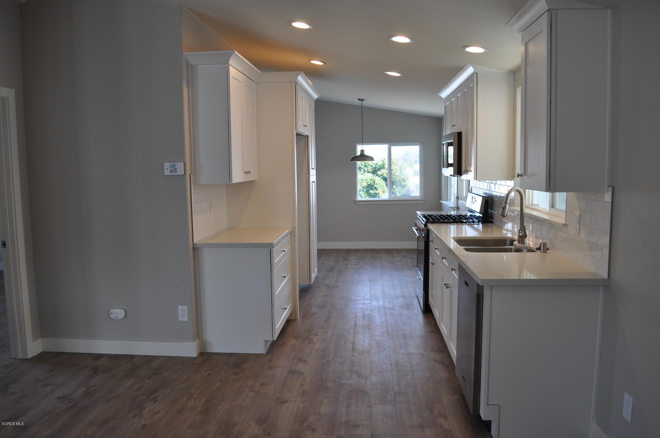 10685 Blackburn Road, Unit 38 Ventura, CA 93004 - Photo 6 of 25 6
