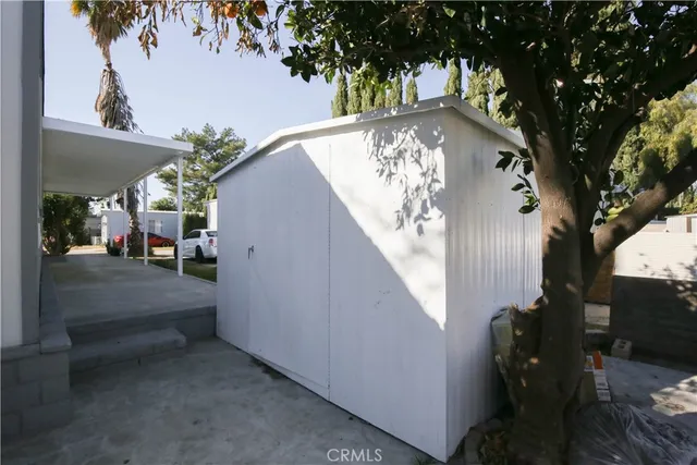 a house view with a outdoor space