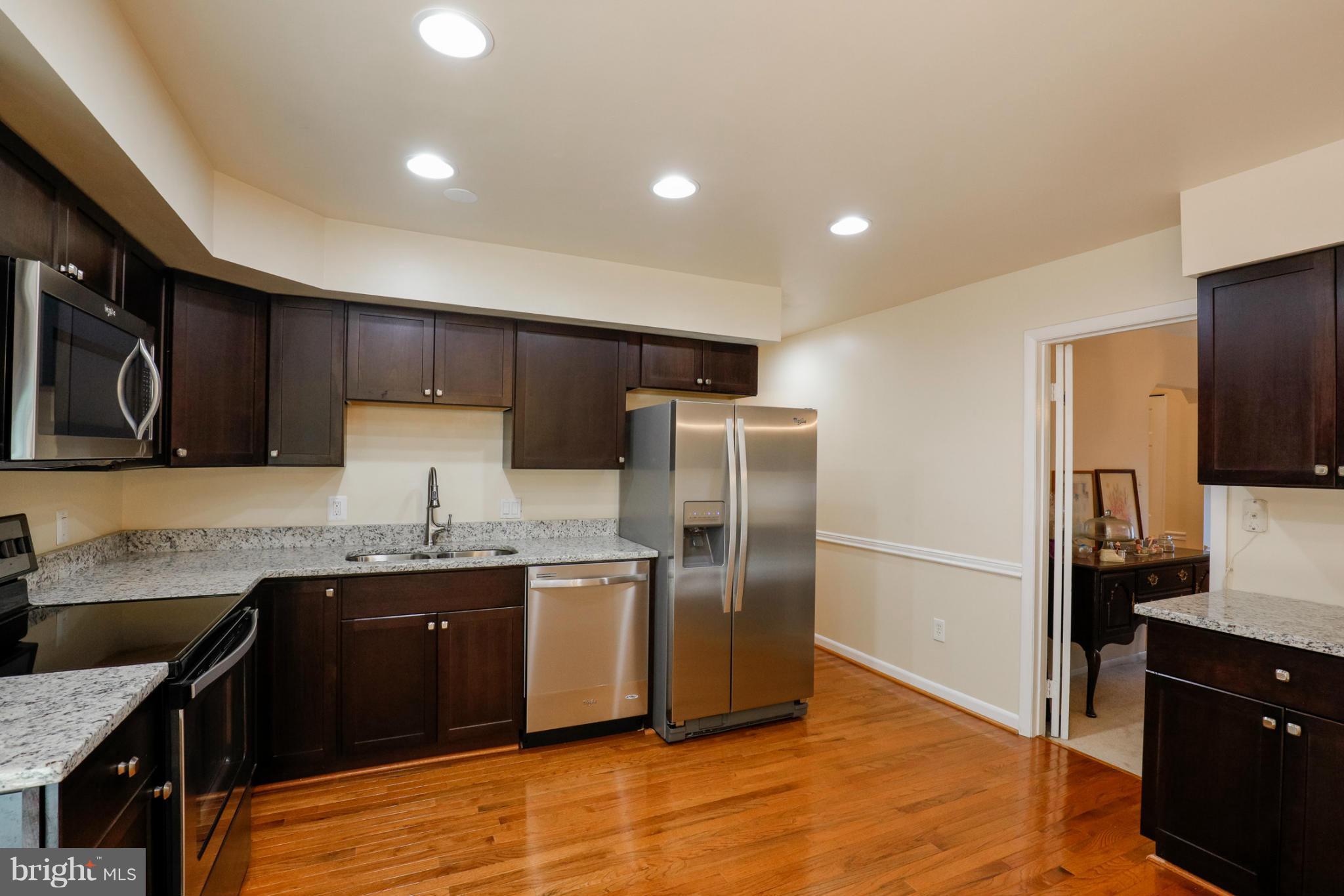 13822 Delaney Road Woodbridge, VA 22193 - Photo 5 of 29 Kitchen