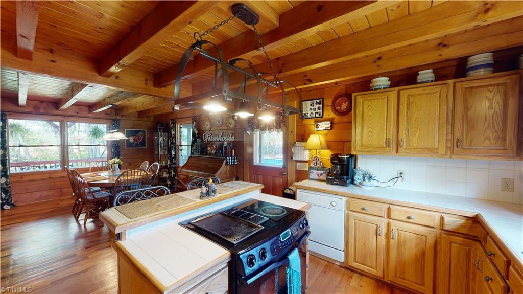 14269 Traphill Road Traphill, NC 28685 - Photo 26 of 45 Gallery Image 26