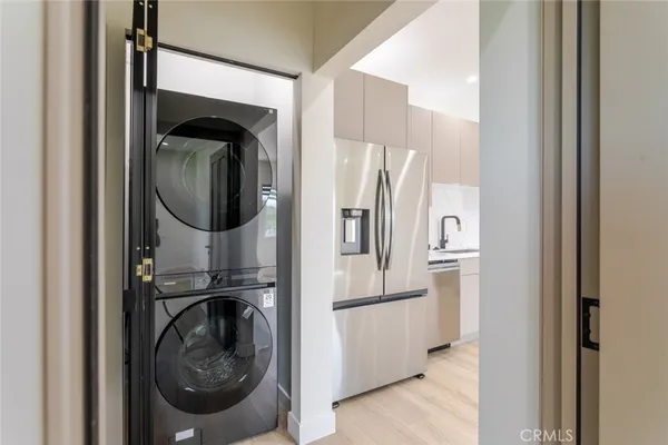 $3,450 | 11112 1/2 Emelita Street, North Hollywood, CA 91601