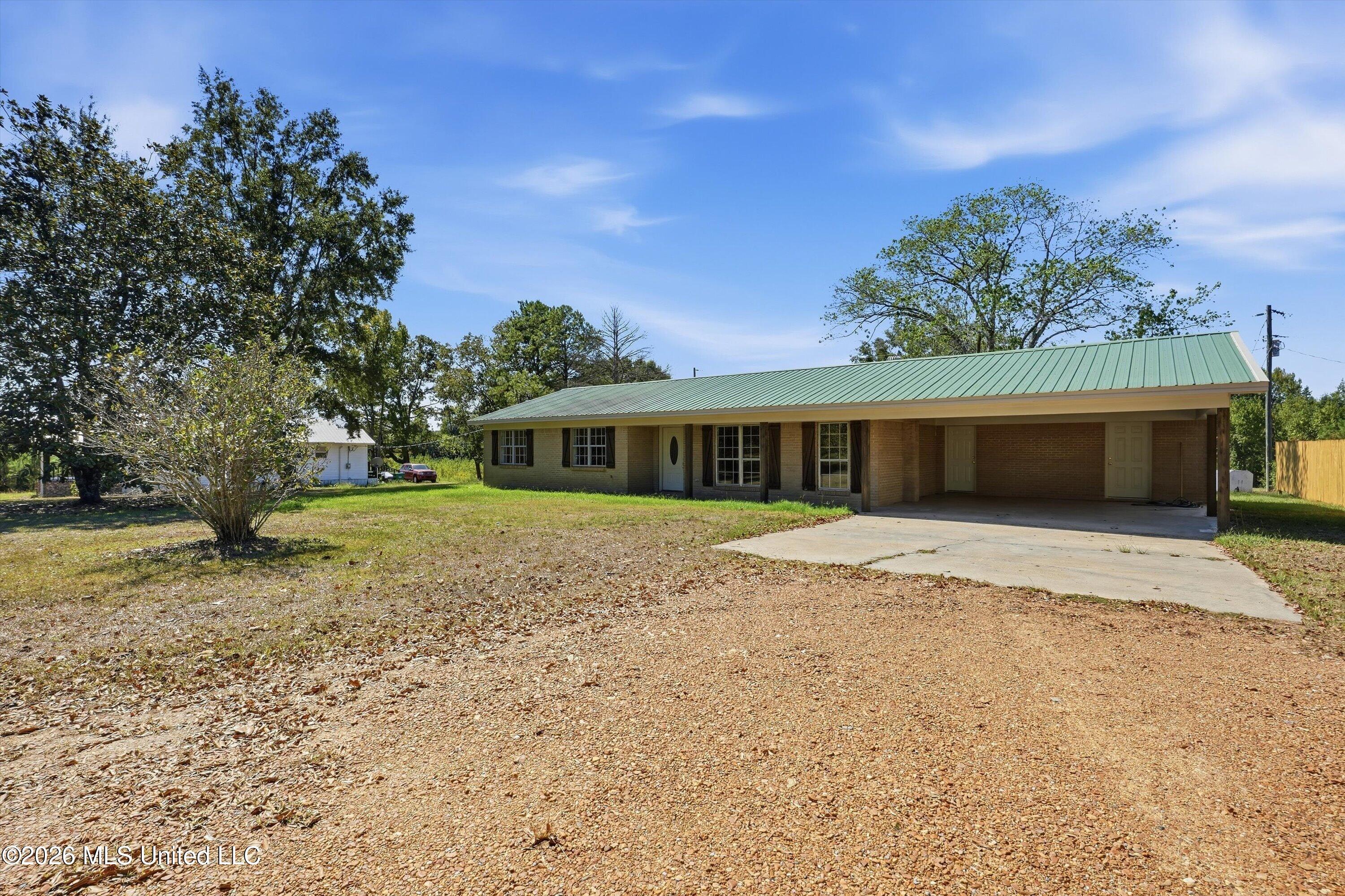 2395 Mowdy Road Walnut Grove, MS 39189 - Photo 1 of 35 01-2395_Mowdy_Rd_001