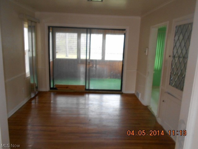 1590 Maple Road Cleveland Heights, OH 44121 - Photo 3 of 9