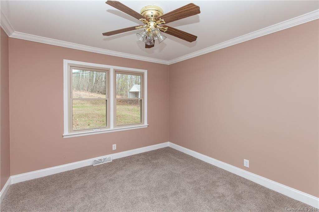 6267 Little Mountain Road Clover, SC 29710 - Photo 15 of 33 Gallery Image 15