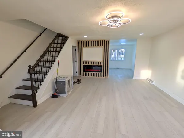 $2,200 | 3707 Academy Road, Philadelphia, PA 19154