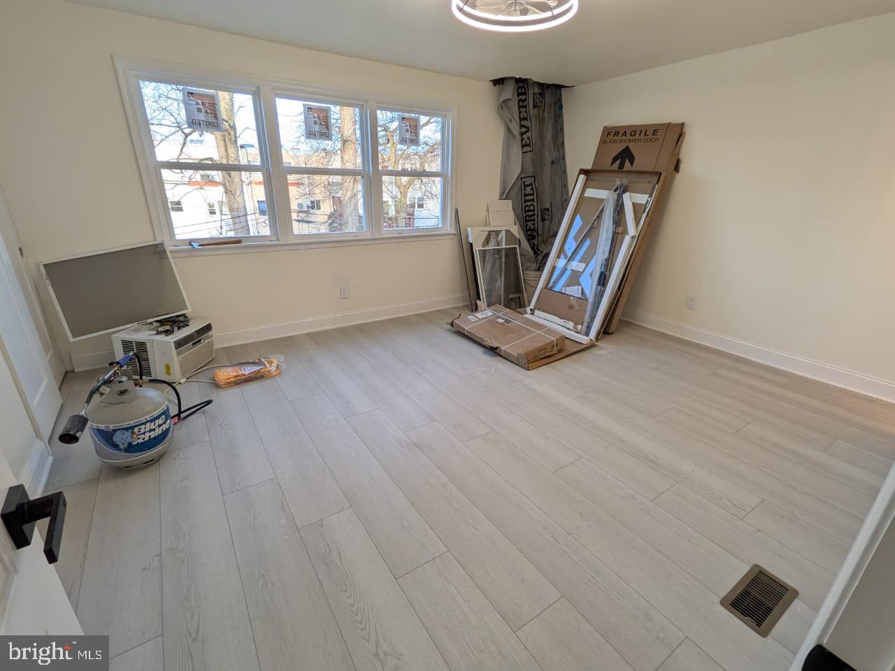 3707 Academy Road Philadelphia, PA 19154 - Photo 5 of 15