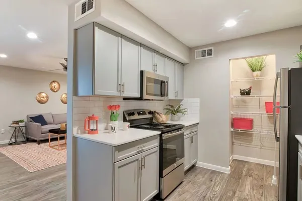 $879 | 11800 Grand Road, Unit 1604, Cypress, TX 77429