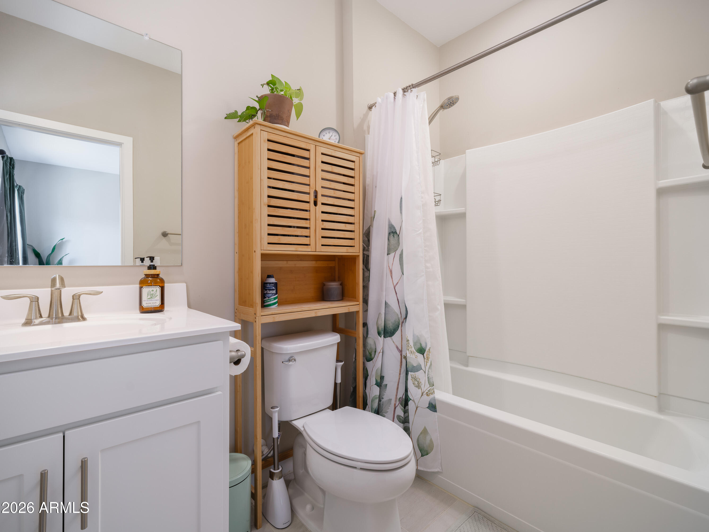 2170 West Harmont Drive Phoenix, AZ 85021 - Photo 15 of 32 a bathroom with a sink toilet and shower