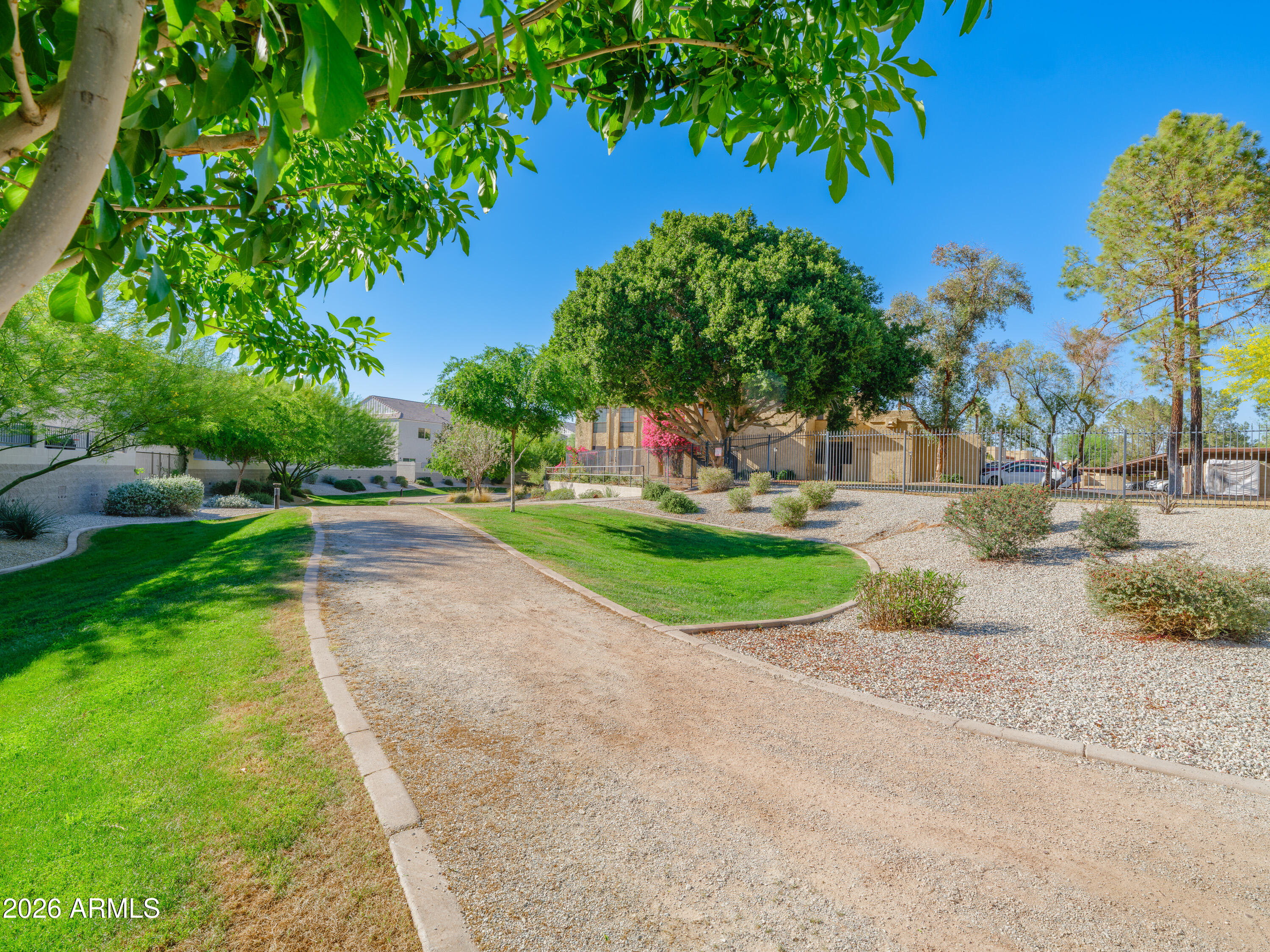 2170 West Harmont Drive Phoenix, AZ 85021 - Photo 28 of 32 a view of a park with large trees