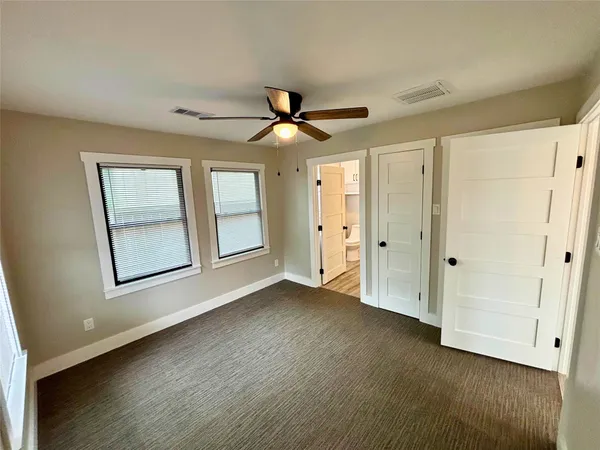 $1,725 | 410 Mc Phail Street, Unit B, Tomball, TX 77375