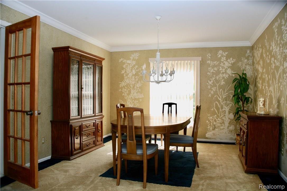 611 Deerfield Court Rochester, MI 48309 - Photo 6 of 16 6 Formal.jpg