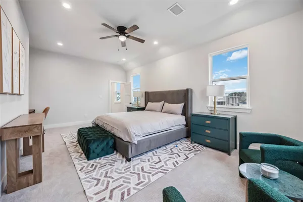 $2,525 | 318 Charlock Street, Houston, TX 77022