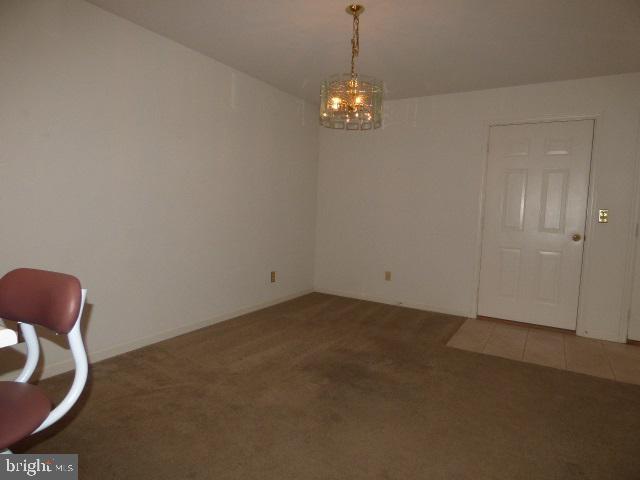 3046 Lakefield Road York, PA 17402 - Photo 4 of 15 Gallery Image 4