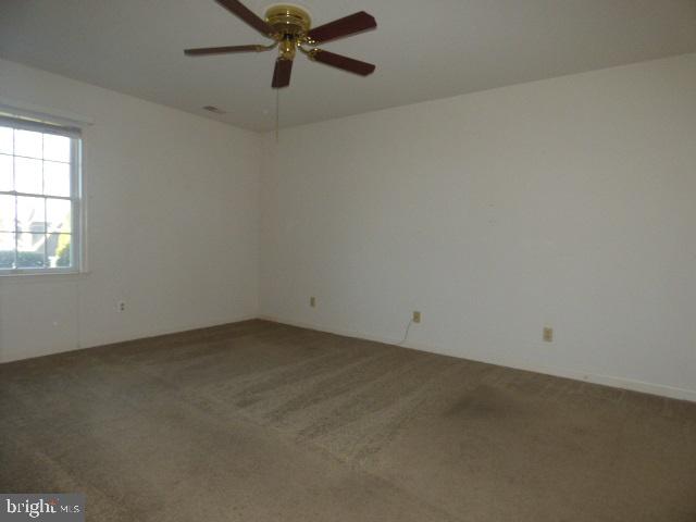 3046 Lakefield Road York, PA 17402 - Photo 7 of 15 Gallery Image 7