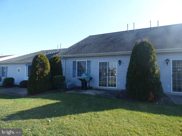 3046 Lakefield Road York, PA 17402 - Photo 9 of 15 Gallery Image 9