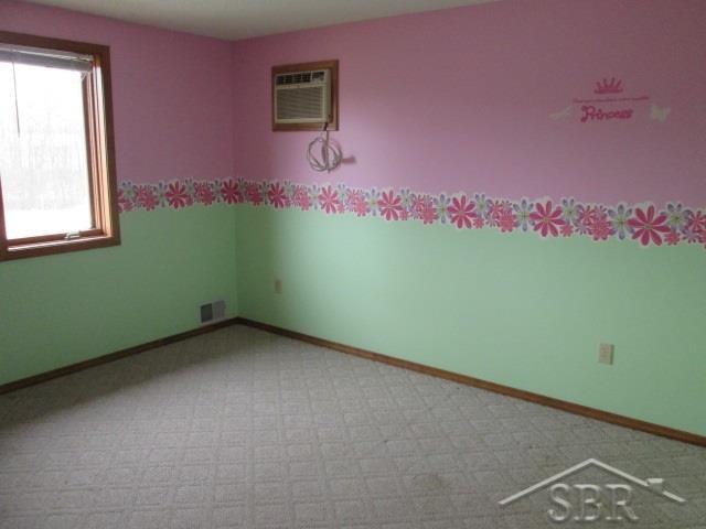 8821 East Coleman Road Coleman, MI 48618 - Photo 18 of 25 31314003-17.JPG