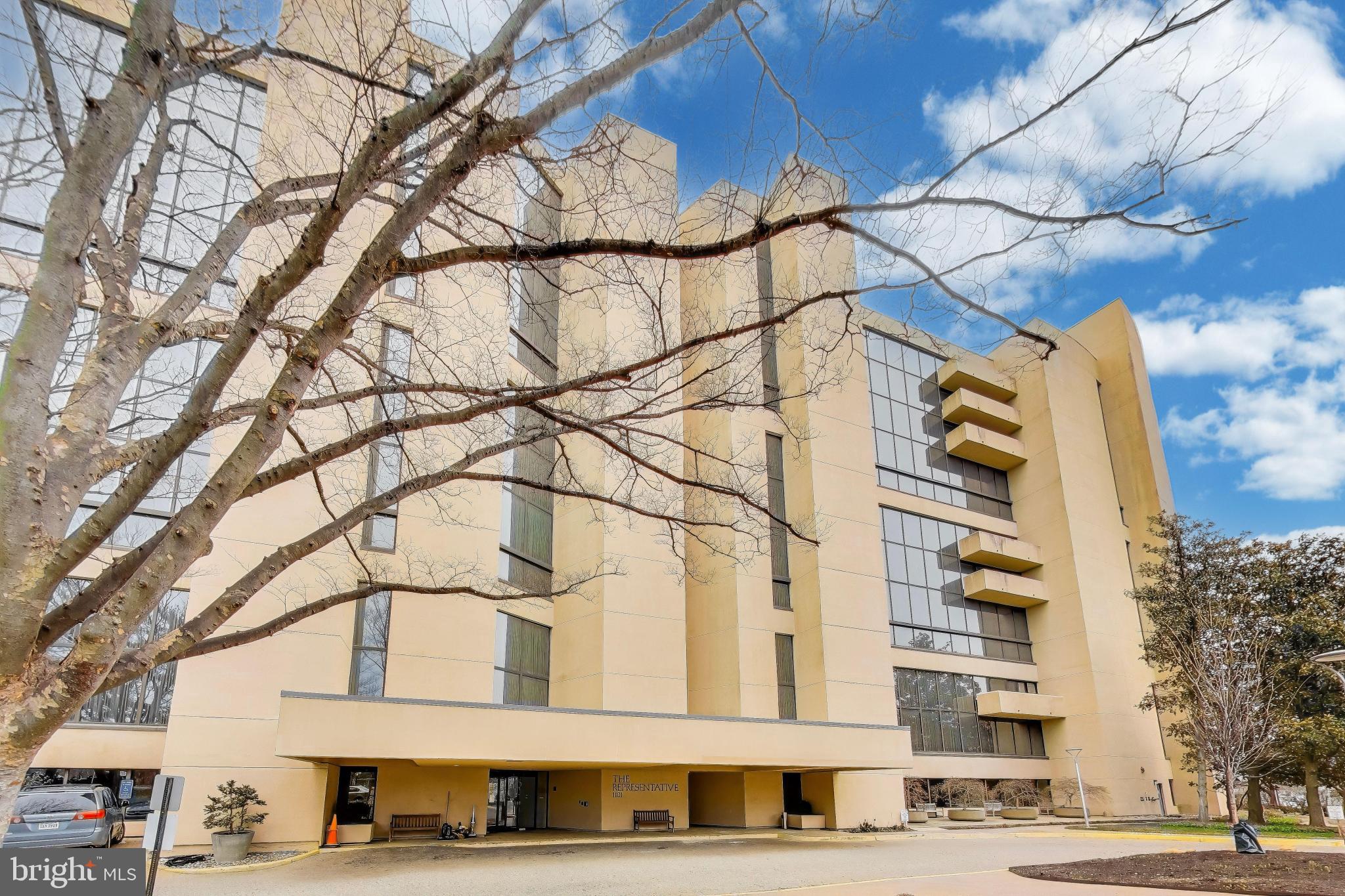 1101 S. Arlington Ridge