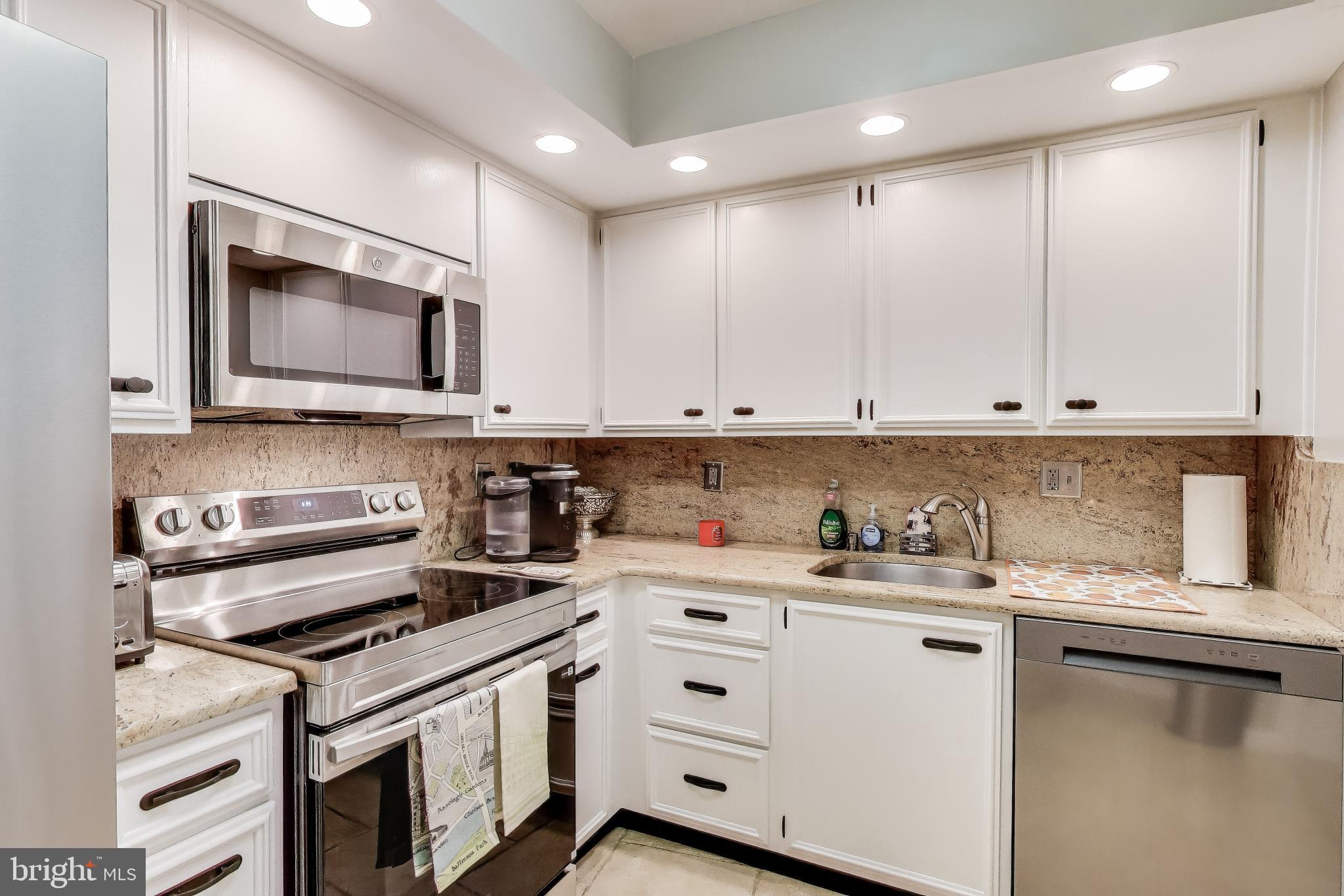 1101 South Arlington Ridge Road, Unit 305 Arlington, VA 22202 - Photo 13 of 51 Modernized Kitchen