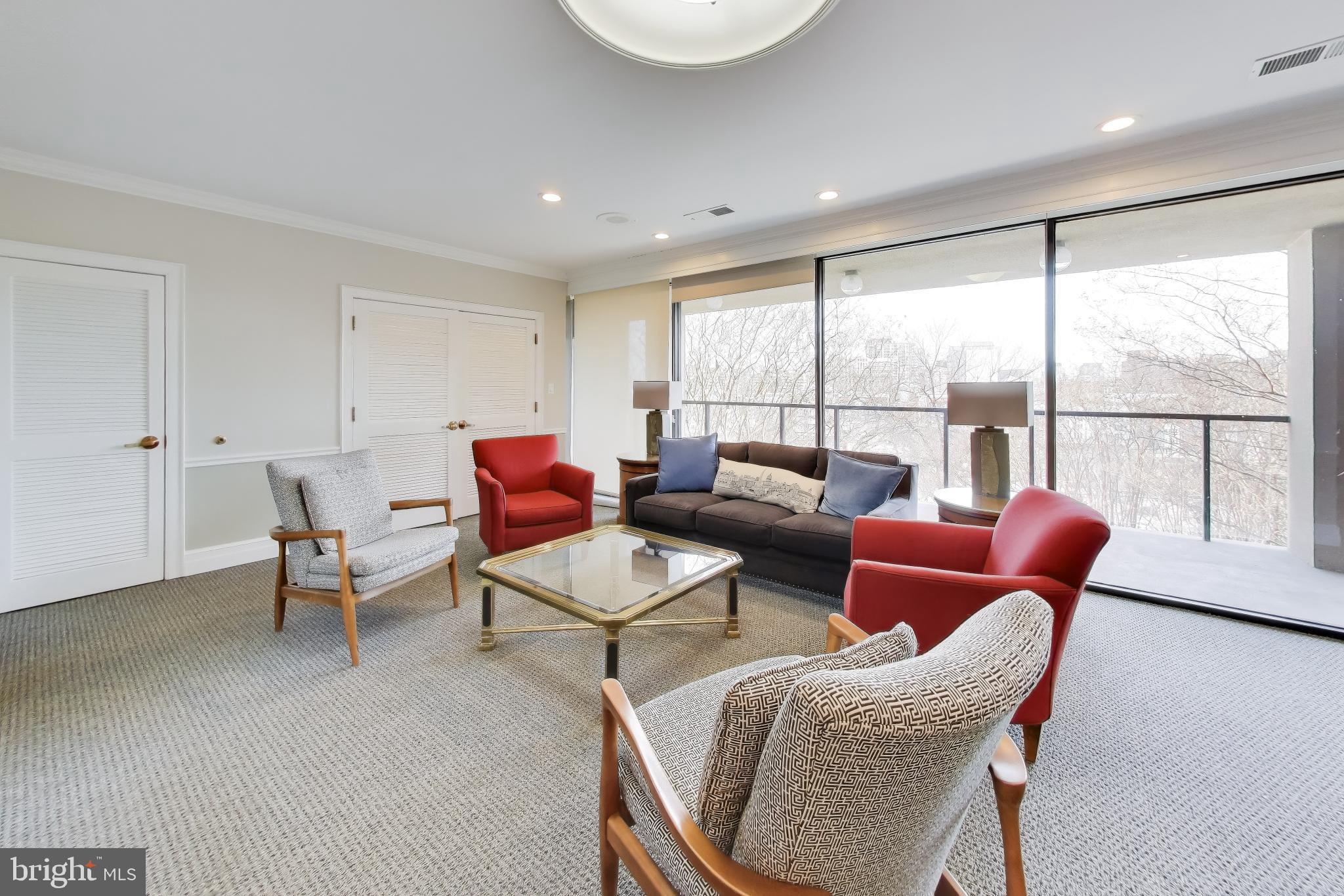 1101 South Arlington Ridge Road, Unit 305 Arlington, VA 22202 - Photo 45 of 51 Community Room