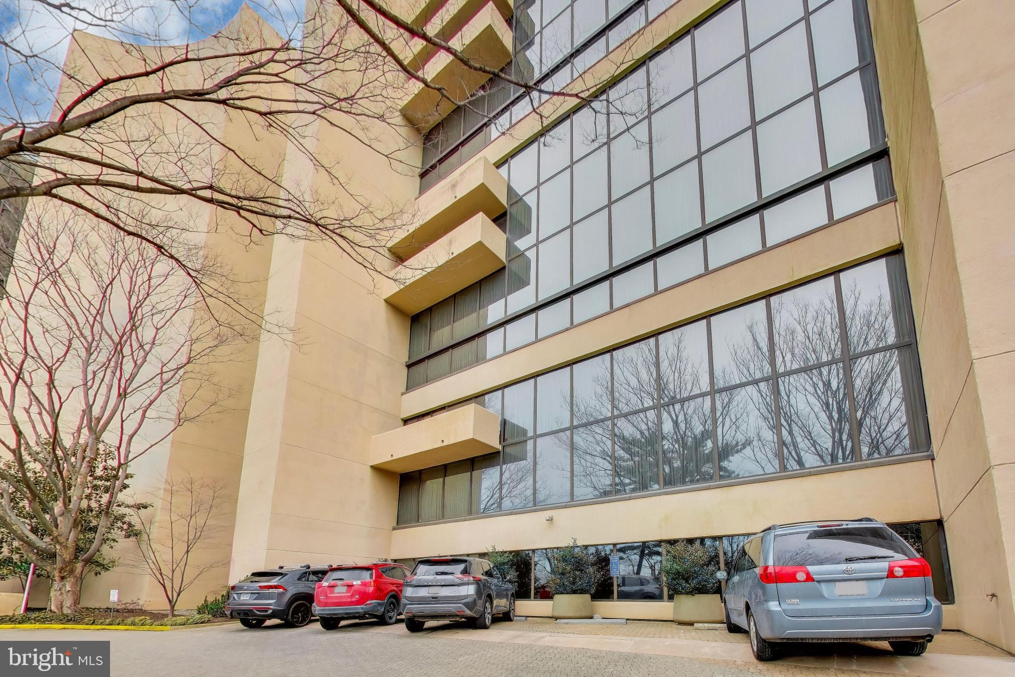 1101 South Arlington Ridge Road, Unit 305 Arlington, VA 22202 - Photo 50 of 51 Fabulous Building to Call Home
