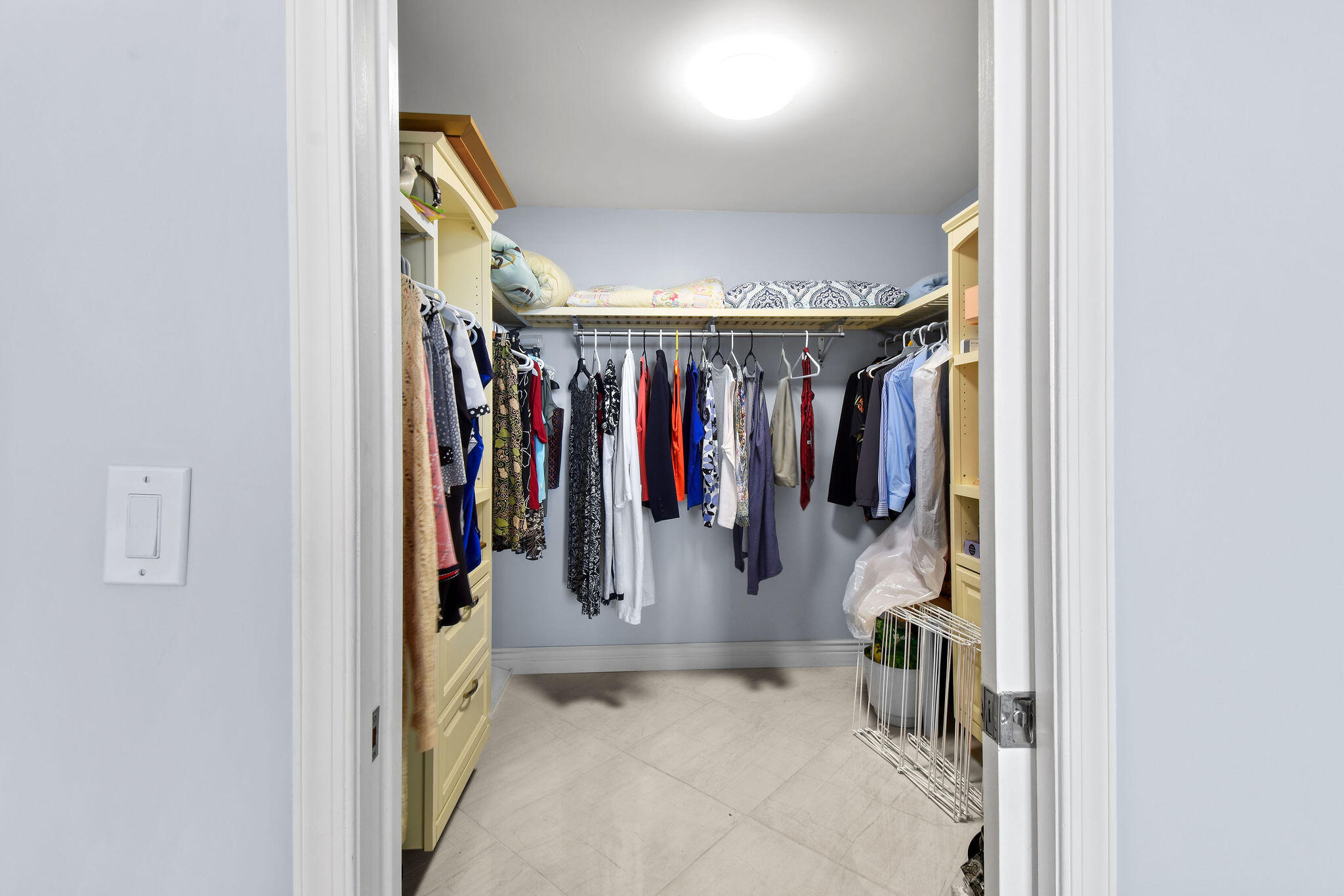 3460 South Ocean Boulevard, Unit 5100 Palm Beach, FL 33480 - Photo 13 of 42 a view of a walk in closet