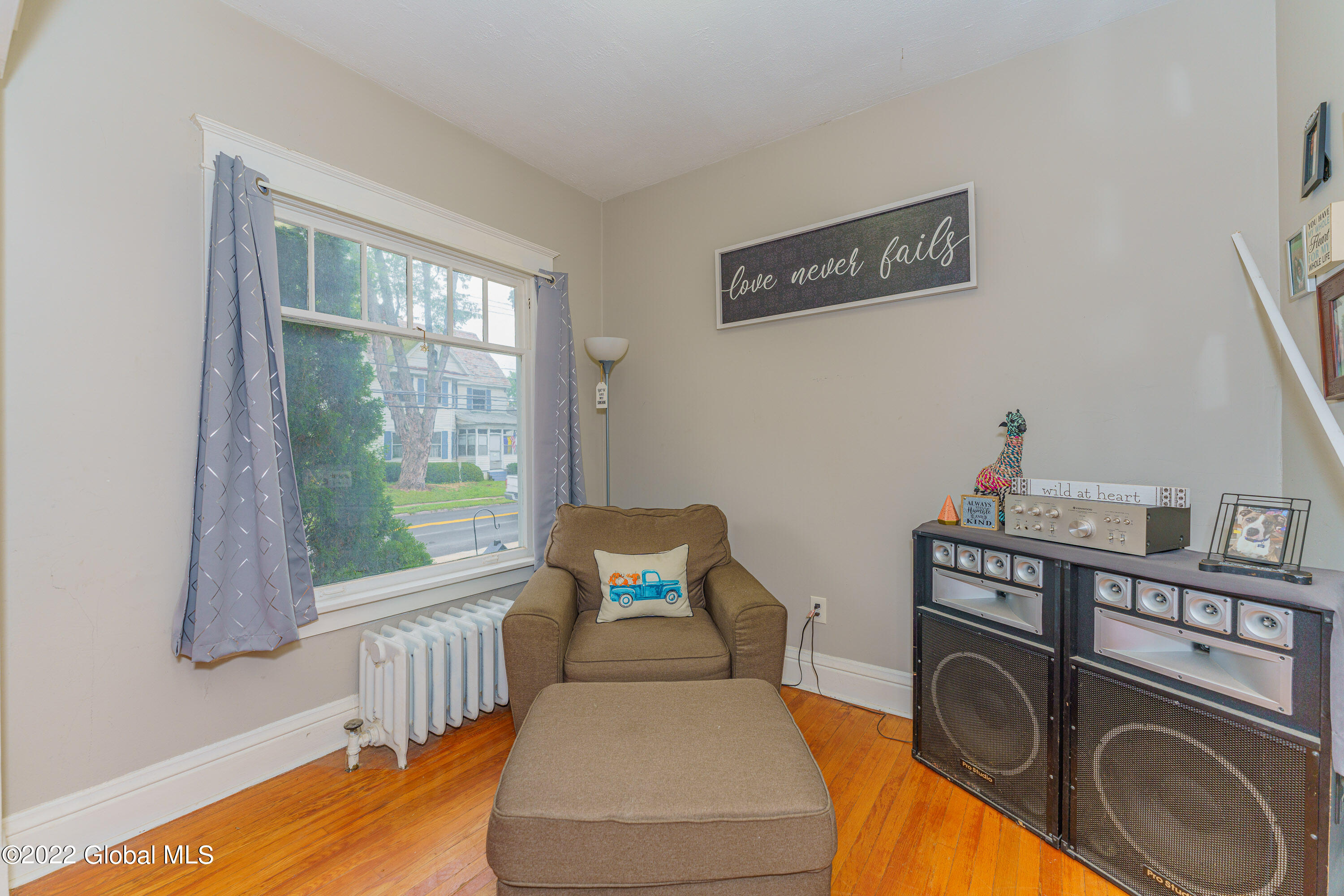 109 Sacandaga Road Scotia, NY 12302 - Photo 11 of 24 1 Livingroom 6