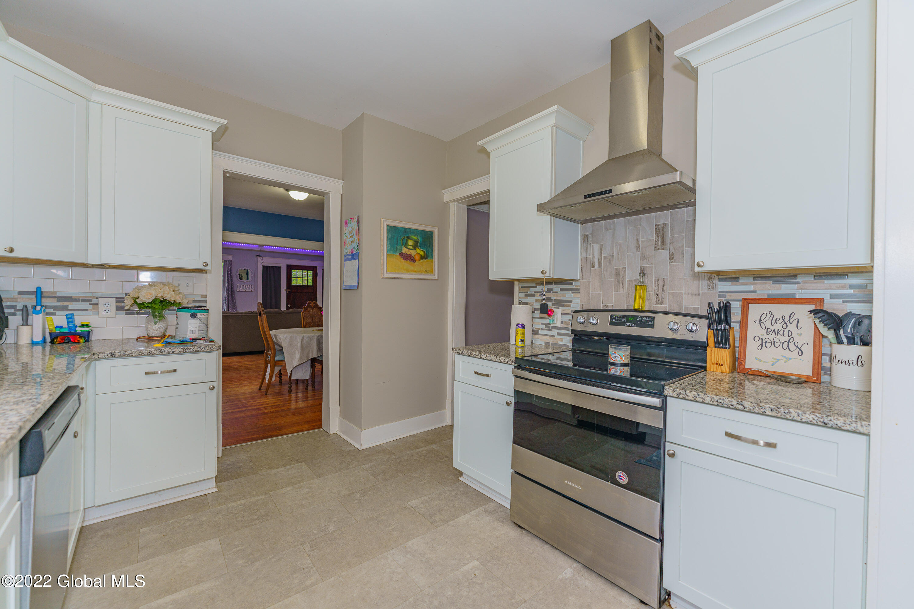 109 Sacandaga Road Scotia, NY 12302 - Photo 7 of 24 3 Kitchen 1