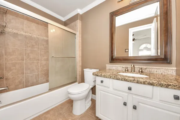 $575,000 | 710 Jackson Hill Street, Houston, TX 77007