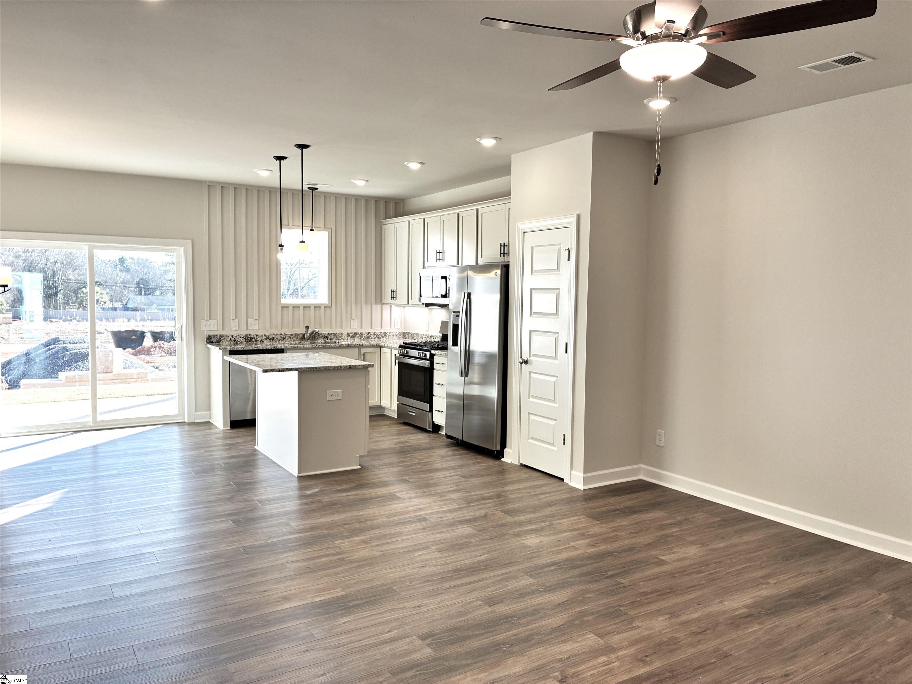 223 Crimson Tree Court Greenville, SC 29607 - Photo 2 of 20