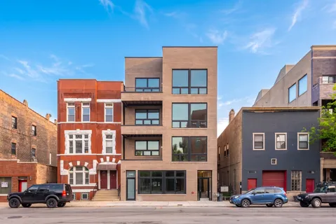 $1,099,000 | 1347 West Grand Avenue, Unit 4N, Chicago, IL 60642