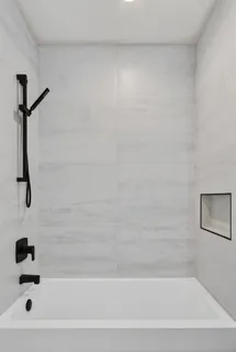$1,099,000 | 1347 West Grand Avenue, Unit 4N, Chicago, IL 60642