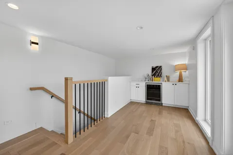 $1,099,000 | 1347 West Grand Avenue, Unit 4N, Chicago, IL 60642