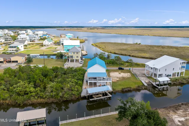 $650,000 | 4011 South Nassau Street, Bay St. Louis, MS 39520