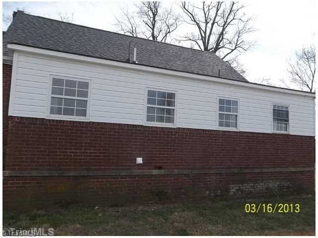 6848 Kennedy Road Trinity, NC 27370 - Photo 2 of 9 Exterior Back.