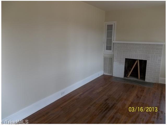6848 Kennedy Road Trinity, NC 27370 - Photo 4 of 9 Living Room.