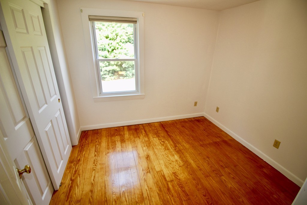 11 Allen Road Billerica, MA 01821 - Photo 16 of 30 Gallery Image 16